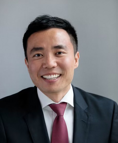 Professor Lin William Cong
